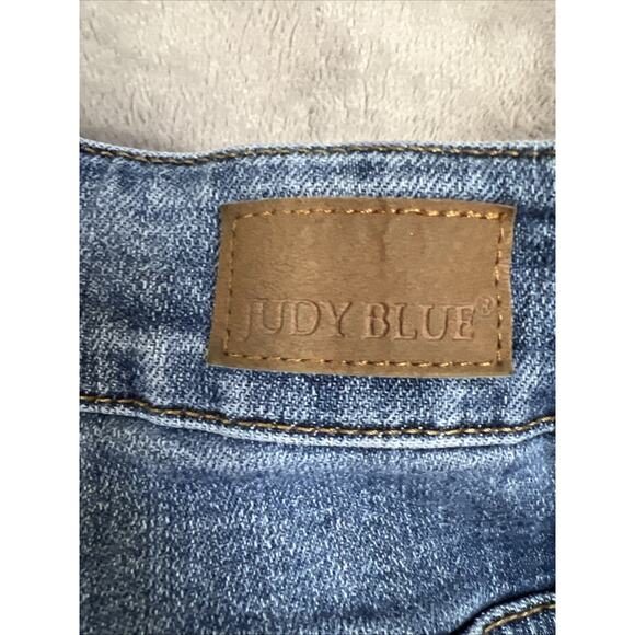 Judy Blue Jeans 16W Capri Fit Jeans Medium Wash Distressed Stretch Casual 22"Leg - Picture 10 of 16